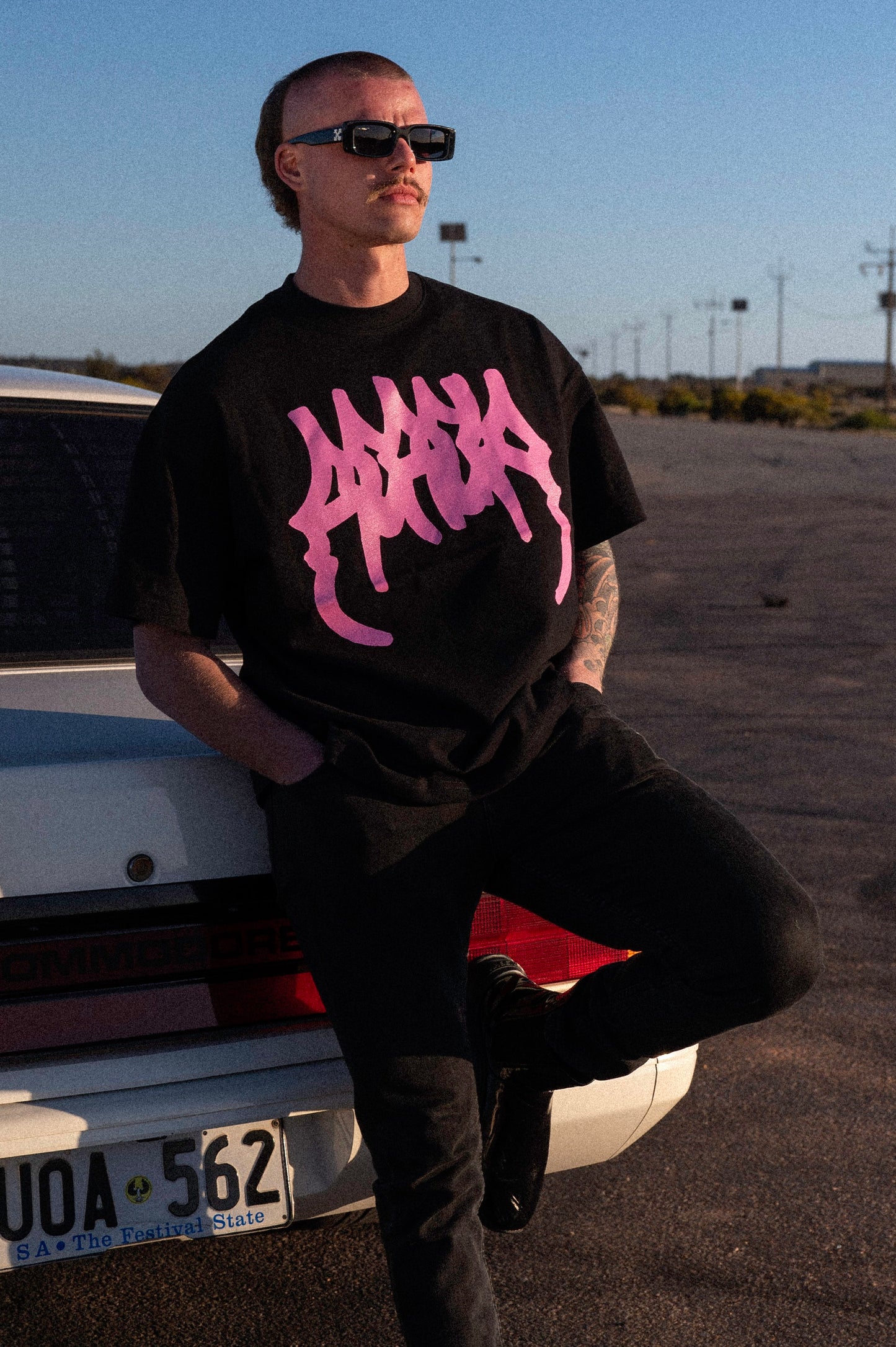 MARKER TEE