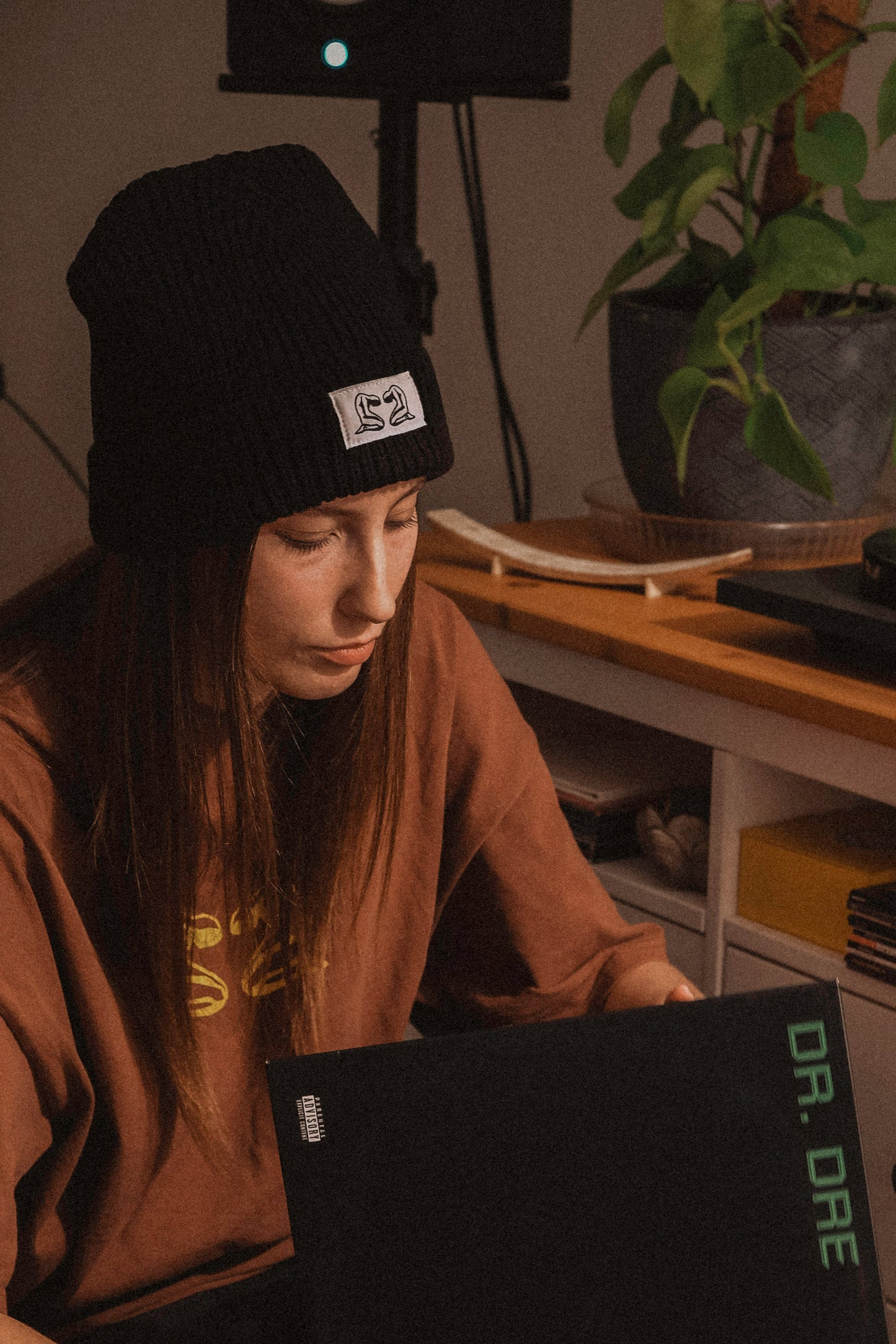 BOWING BEANIE